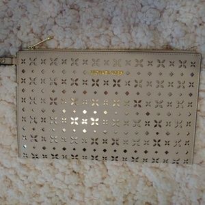 Michael kors wristlet